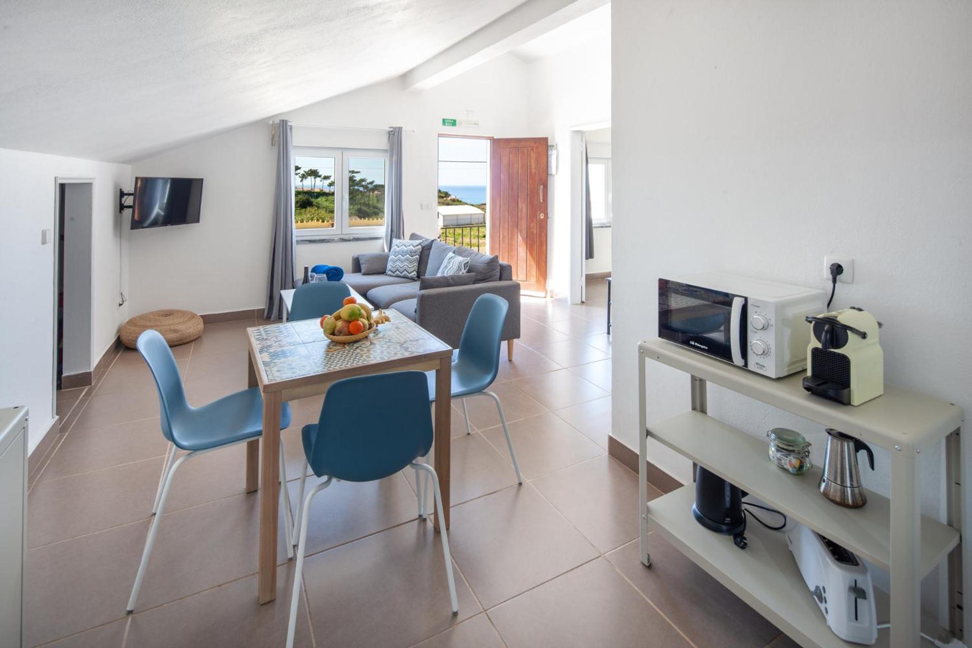 Silvercoast Apartments - Swimming Pool & Jacuzzi Atouguia Da Baleia Eksteriør billede