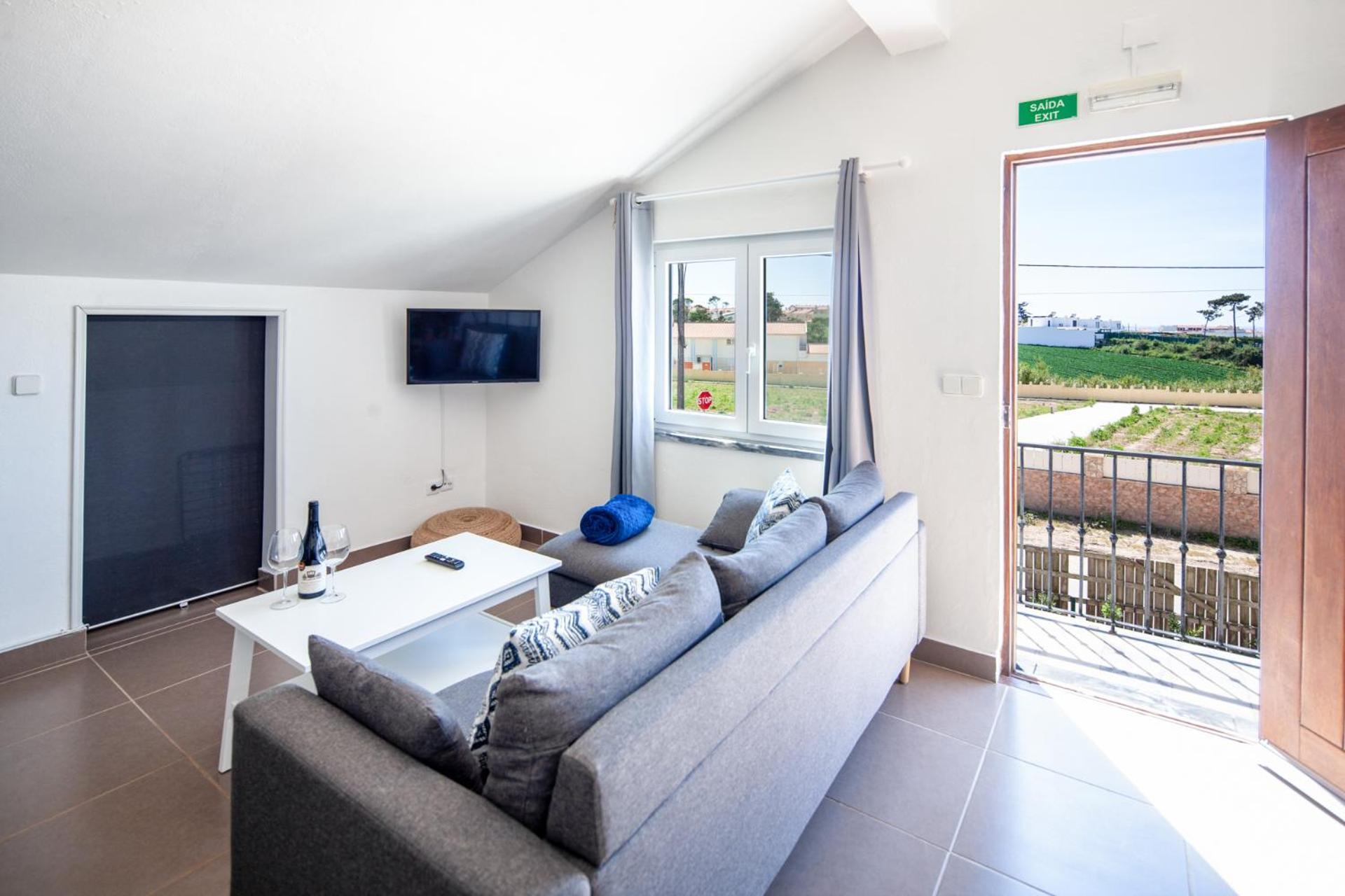 Silvercoast Apartments - Swimming Pool & Jacuzzi Atouguia Da Baleia Eksteriør billede
