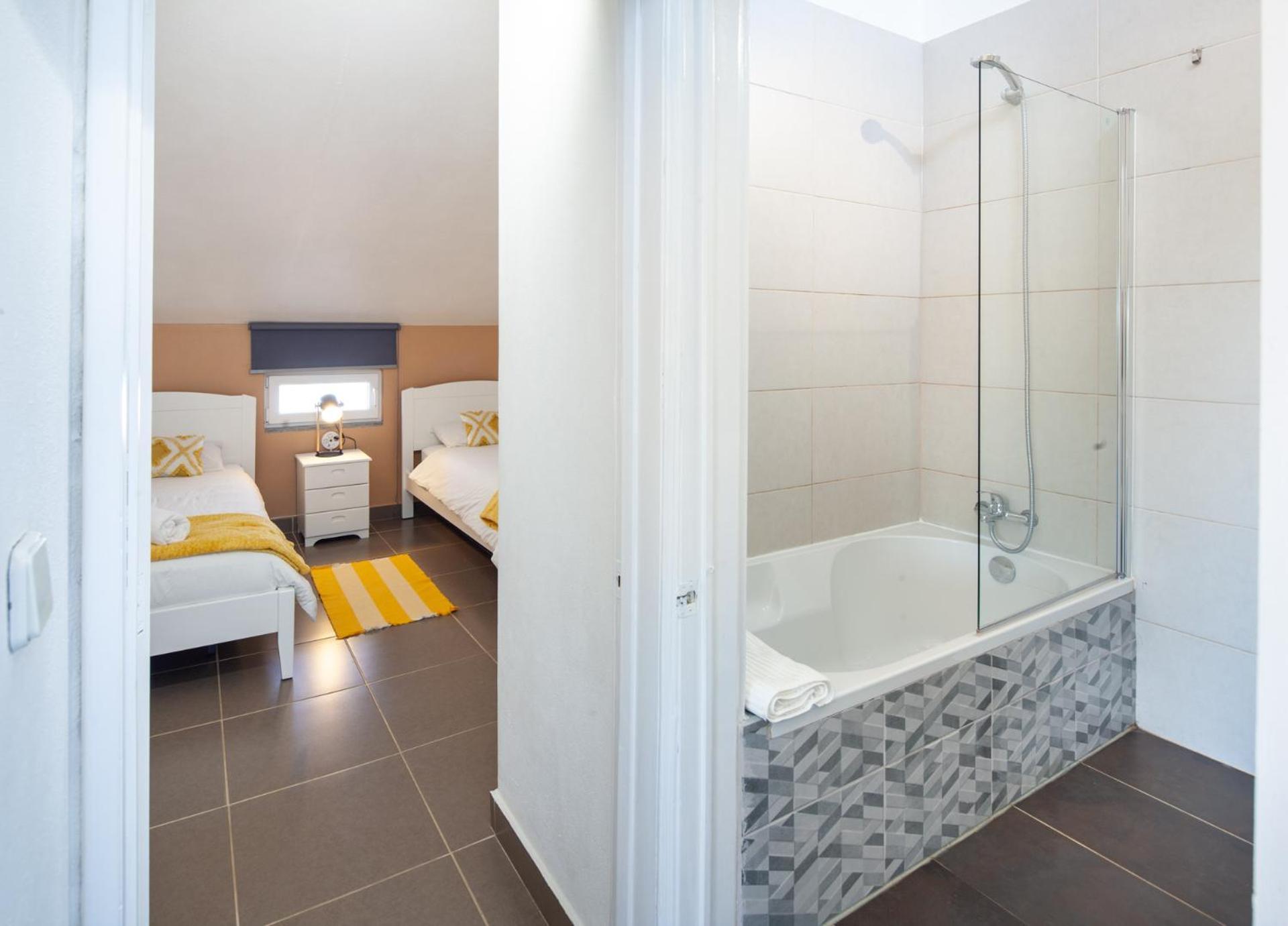 Silvercoast Apartments - Swimming Pool & Jacuzzi Atouguia Da Baleia Eksteriør billede