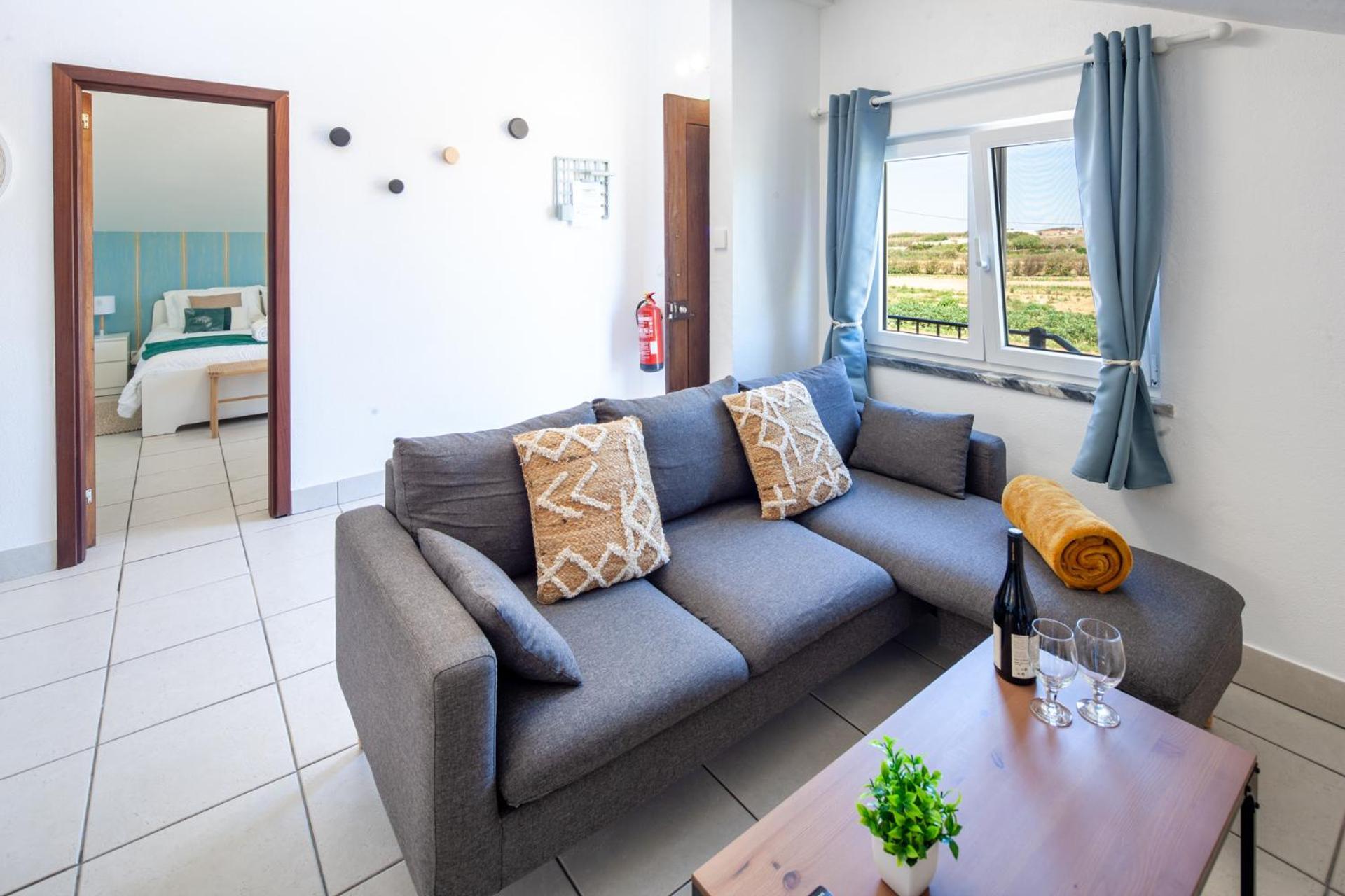 Silvercoast Apartments - Swimming Pool & Jacuzzi Atouguia Da Baleia Eksteriør billede
